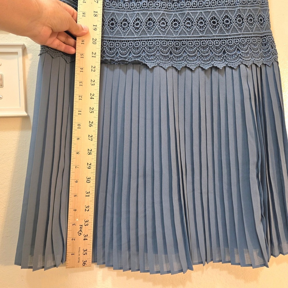 LOFT Dress 8 Sleeveless Blue Crochet Pleated Skirt Mini Zip Back - Picture 6 of 14